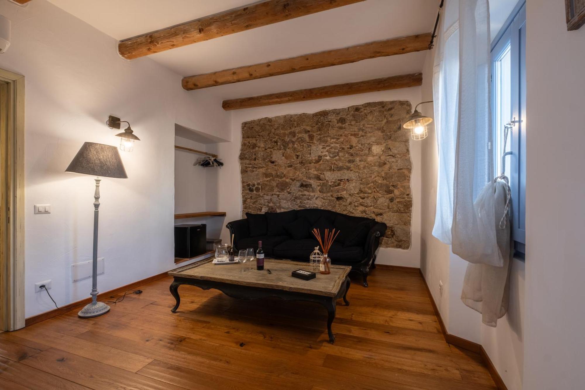 Dimoras Dimore Nel Cuore Di Olbia Exterior foto