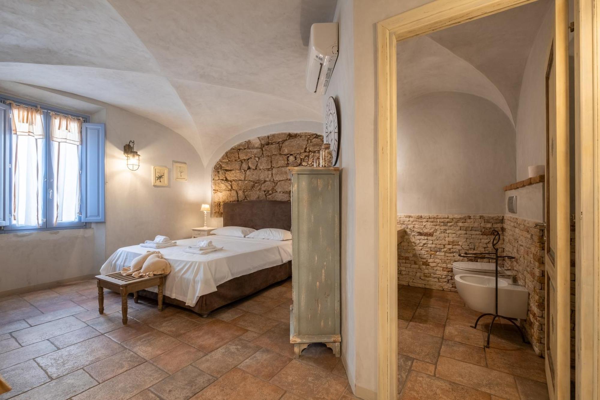 Dimoras Dimore Nel Cuore Di Olbia Exterior foto
